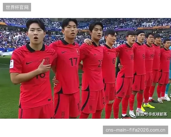 孙兴慜和李刚仁组成韩国队中前场核心，两人连线是球队主要进攻发起点。